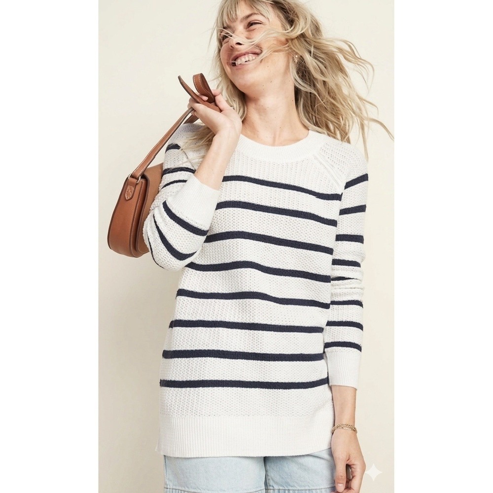Old Navy Women XL Knit Top Navy Blue White Stripe Crewneck Coastal Preppy Cotton